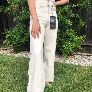 LEVI’S ribcage wide leg jeans in icy ecru